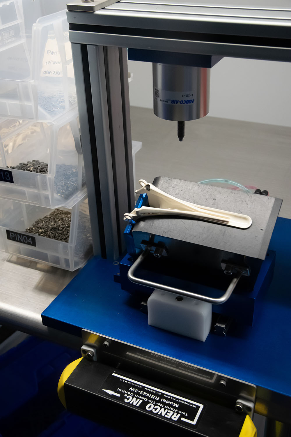 Insert-machine Insert machine