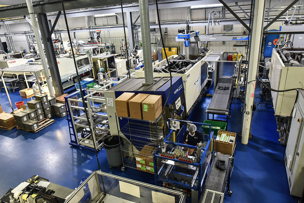 molding-cell birdseye view of injection molding cell
